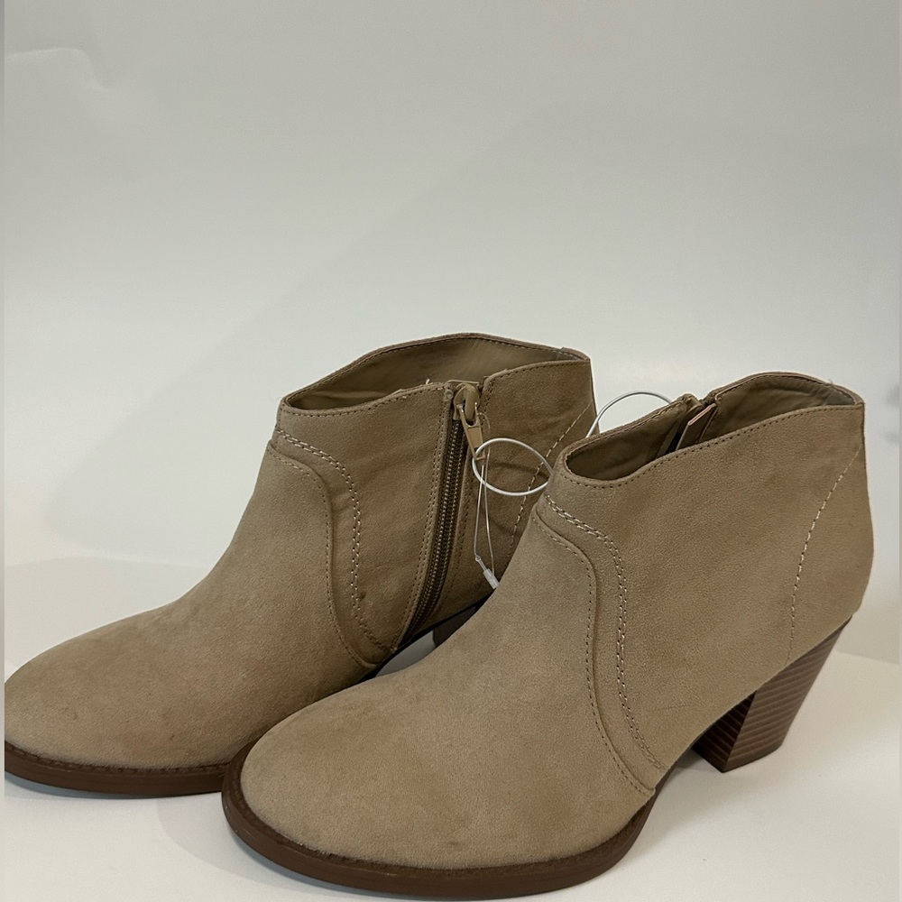 Women’s Market & Spruce Imogen Tan Brown Ankle Booties Boots size 7.5 NWOT